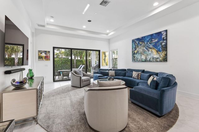 13509 Artisan Circle, Palm Beach Gardens, FL 33418