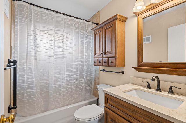 302 WESTRIDGE DR, Columbia, MO 65203