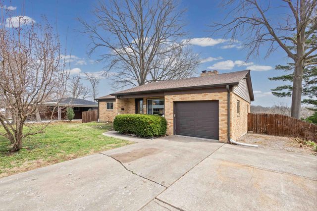 302 WESTRIDGE DR, Columbia, MO 65203