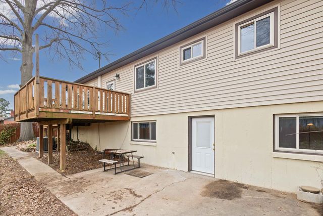 302 WESTRIDGE DR, Columbia, MO 65203