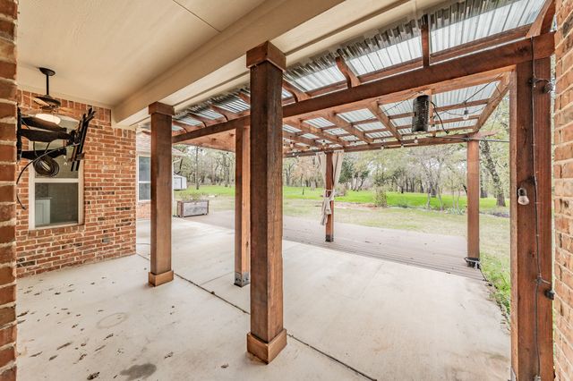 112 Amanda Court, Boyd, TX 75023