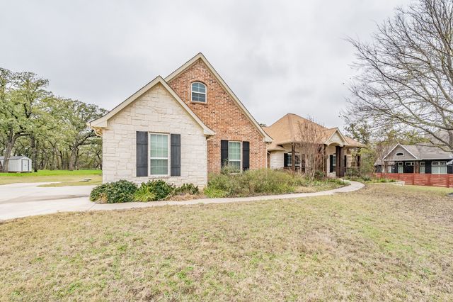 112 Amanda Court, Boyd, TX 75023
