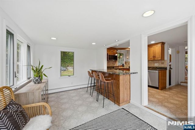 30 Sheep Hill Road, Boonton Township, NJ 07005