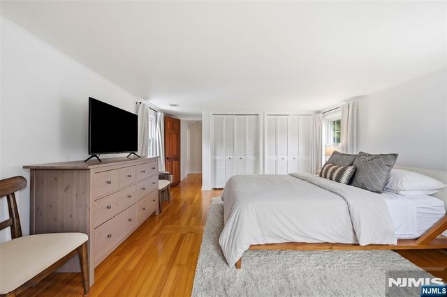 30 Sheep Hill Road, Boonton Township, NJ 07005