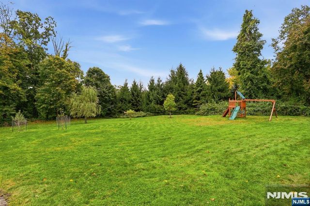 30 Sheep Hill Road, Boonton Township, NJ 07005