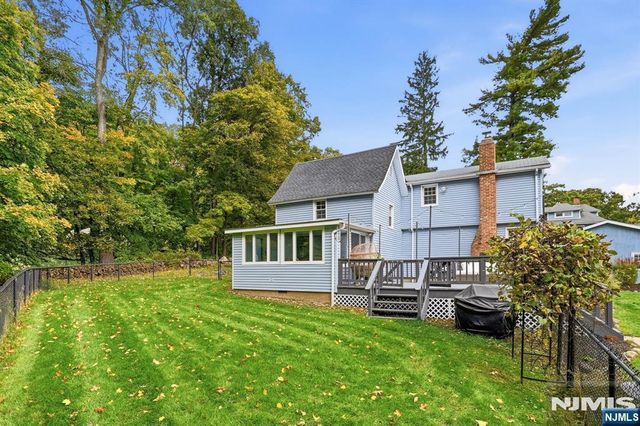 30 Sheep Hill Road, Boonton Township, NJ 07005
