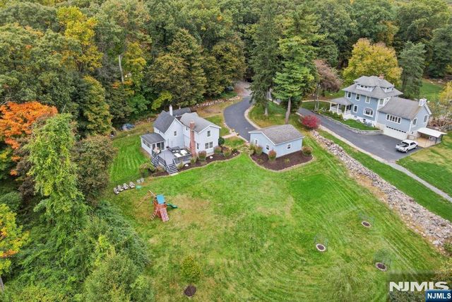 30 Sheep Hill Road, Boonton Township, NJ 07005