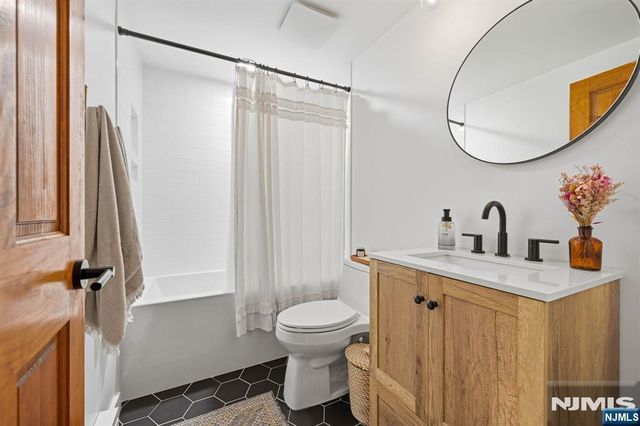 30 Sheep Hill Road, Boonton Township, NJ 07005