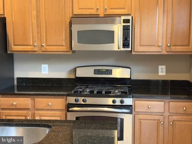 2520 TERRA COTTA CIR, Herndon, VA 20171