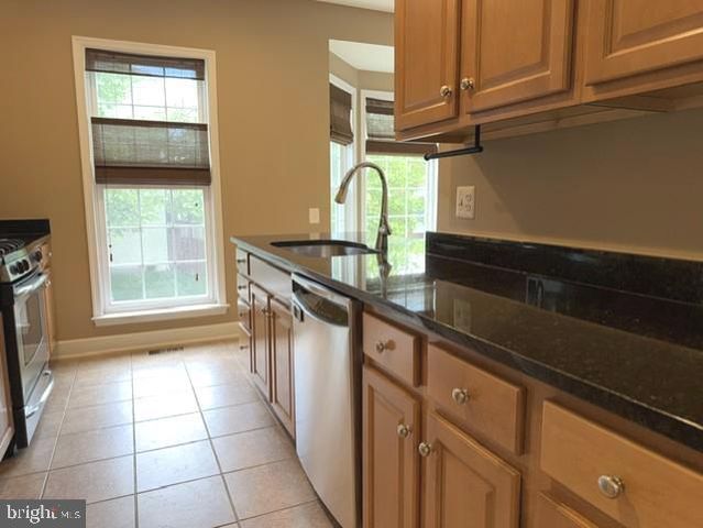 2520 TERRA COTTA CIR, Herndon, VA 20171