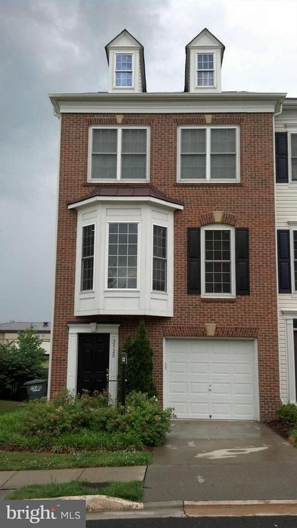 2520 TERRA COTTA CIR, Herndon, VA 20171