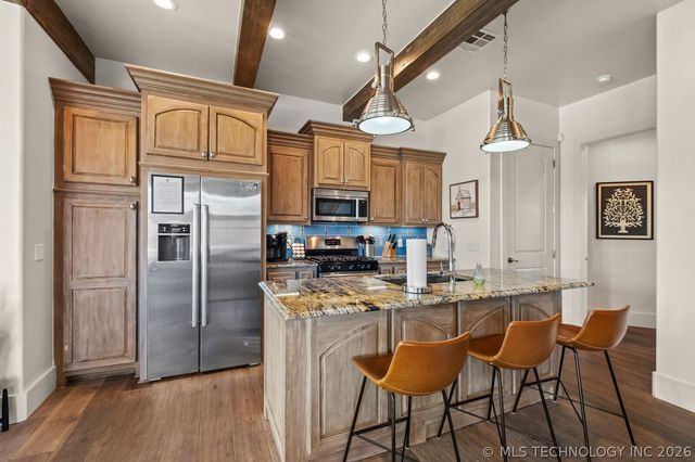 37119 S Cliff Crest Drive, Vinita, OK 74301