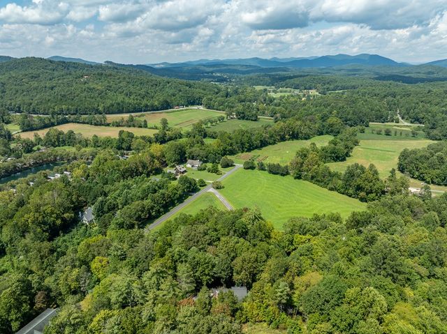 77 Souther Mill Overlook, Blairsville, GA 30512