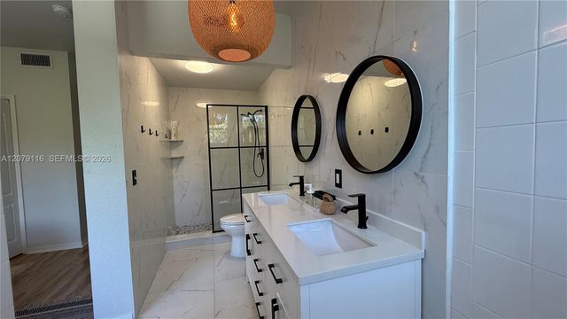 11034 NW 43rd Terrace 11034, Doral, FL 33178