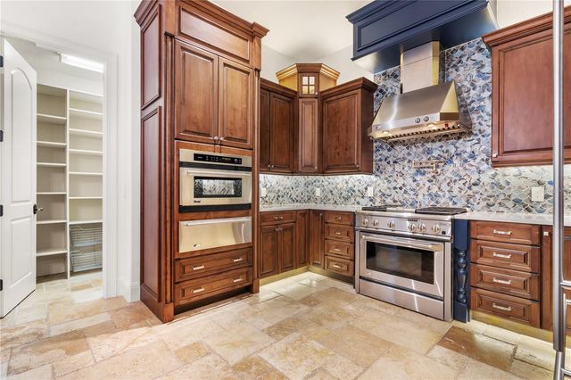 9841 COVENT GARDEN DRIVE, Orlando, FL 32827