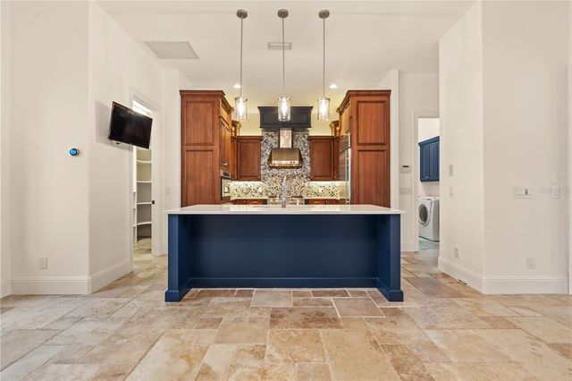 9841 COVENT GARDEN DRIVE, Orlando, FL 32827