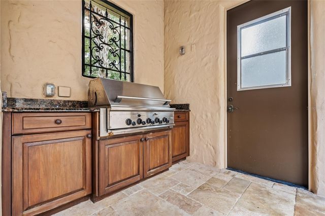 9841 COVENT GARDEN DRIVE, Orlando, FL 32827