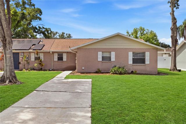 5108 LAWNTON COURT, Tampa, FL 33624