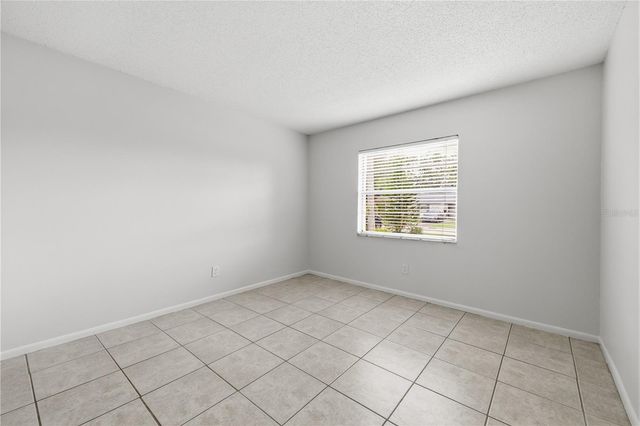 5108 LAWNTON COURT, Tampa, FL 33624