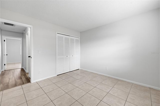 5108 LAWNTON COURT, Tampa, FL 33624