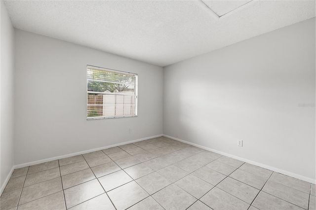 5108 LAWNTON COURT, Tampa, FL 33624
