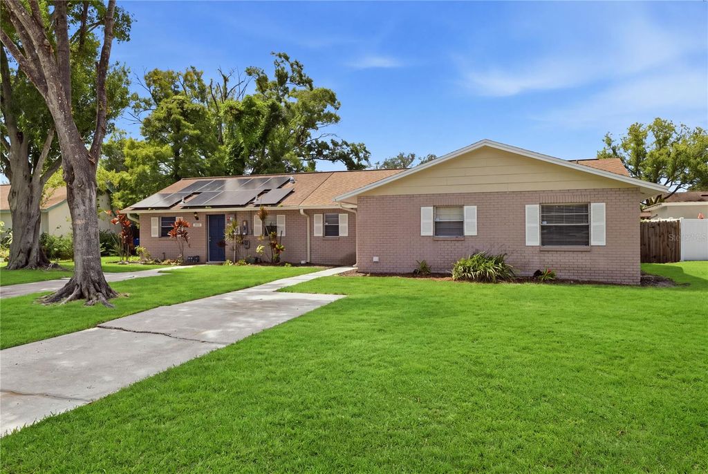 5108 LAWNTON COURT, Tampa, FL 33624