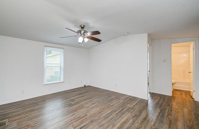 222 Kernohan Street, Crosby, TX 77532