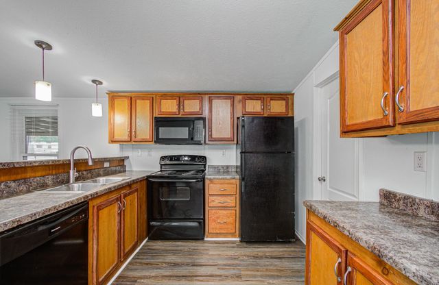 222 Kernohan Street, Crosby, TX 77532
