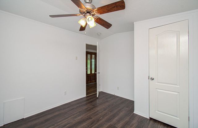 222 Kernohan Street, Crosby, TX 77532