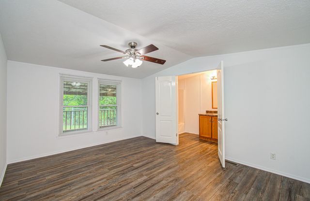 222 Kernohan Street, Crosby, TX 77532