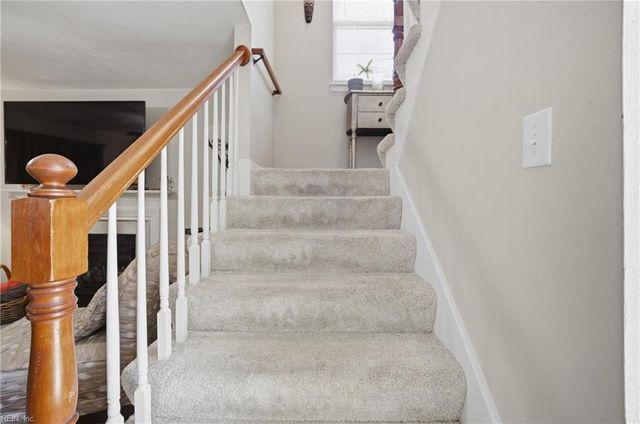 200 Jennifer CT, Suffolk, VA 23434