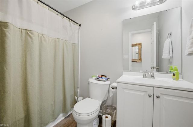 200 Jennifer CT, Suffolk, VA 23434