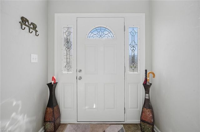 200 Jennifer CT, Suffolk, VA 23434