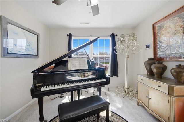 200 Jennifer CT, Suffolk, VA 23434