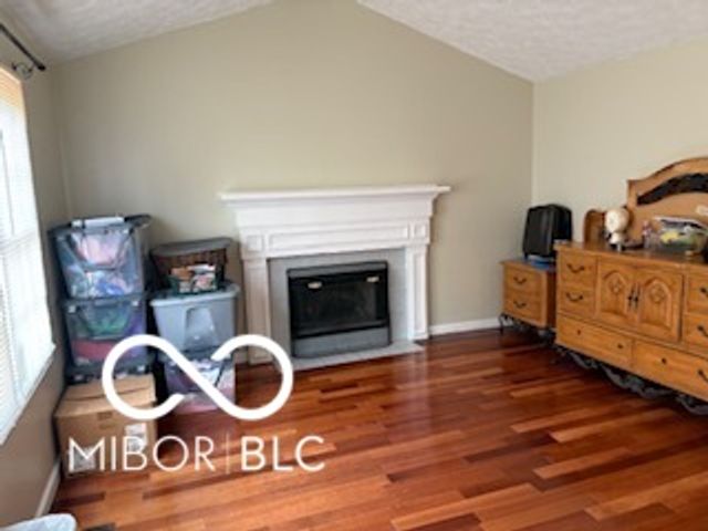 636 Creston Point Circle, Indianapolis, IN 46239