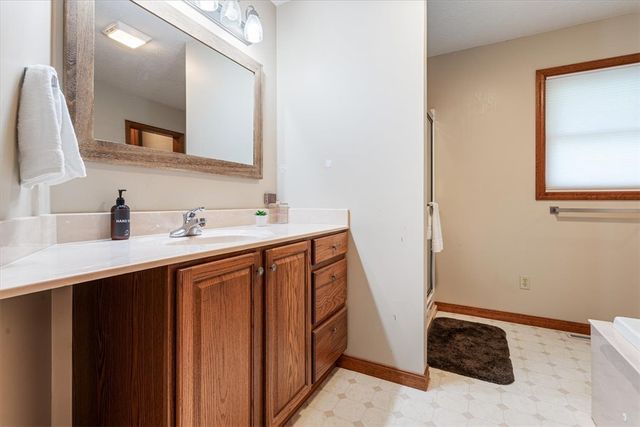 814 County Road 1524, Eureka Springs, AR 72632