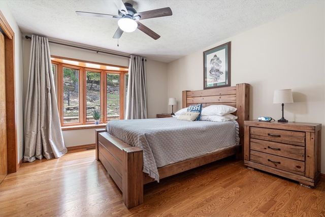814 County Road 1524, Eureka Springs, AR 72632