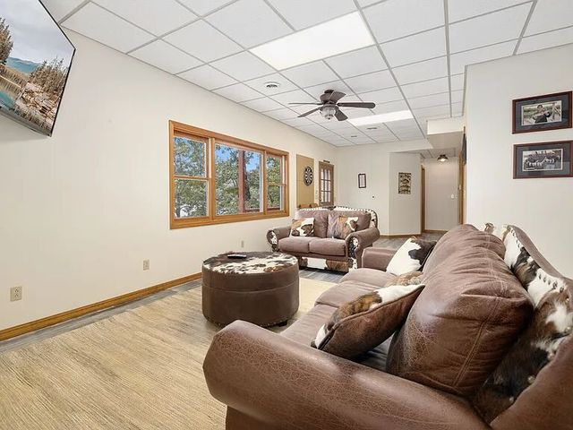 814 County Road 1524, Eureka Springs, AR 72632