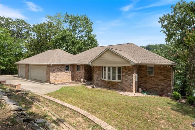 814 County Road 1524, Eureka Springs, AR 72632