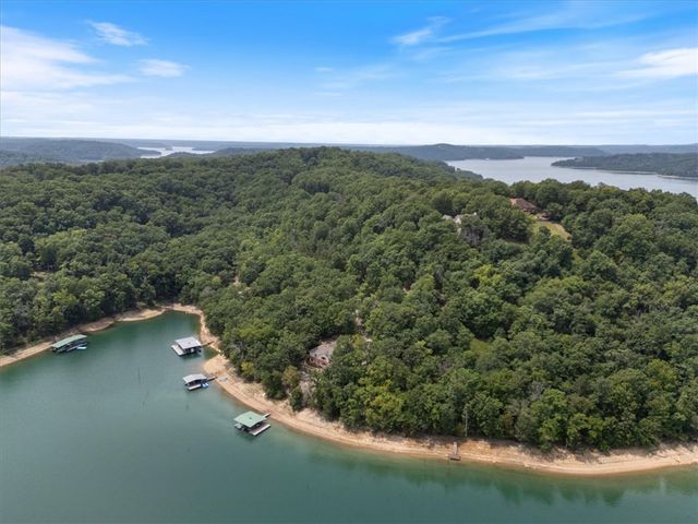 814 County Road 1524, Eureka Springs, AR 72632