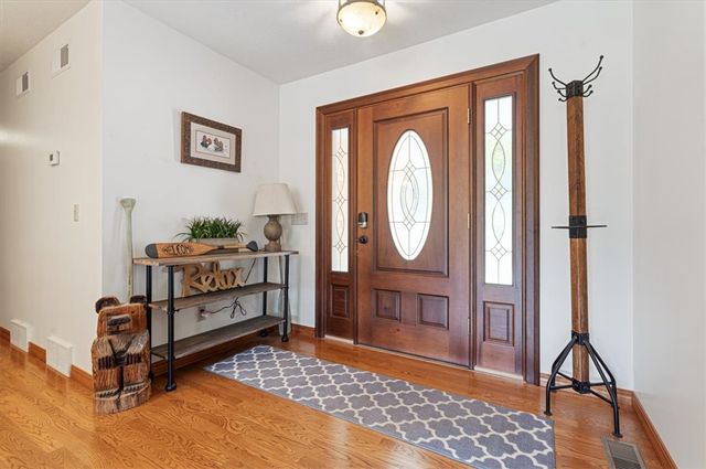 814 County Road 1524, Eureka Springs, AR 72632