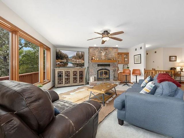 814 County Road 1524, Eureka Springs, AR 72632