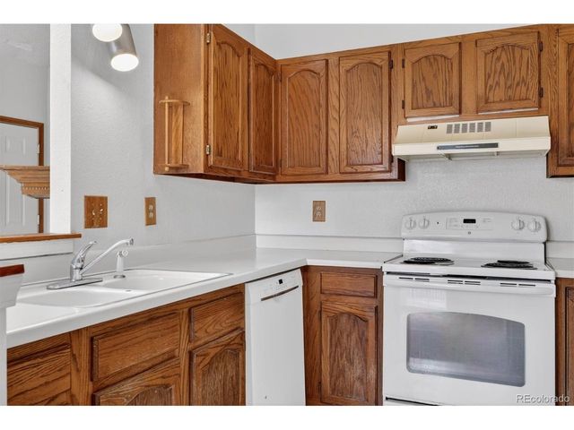 125 N Holcomb St, Castle Rock, CO 80104