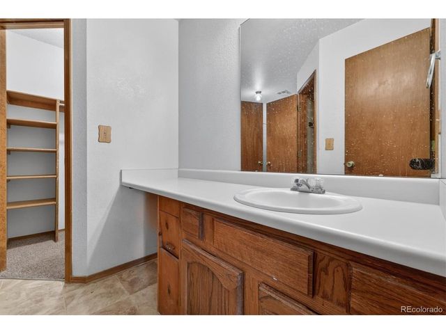 125 N Holcomb St, Castle Rock, CO 80104