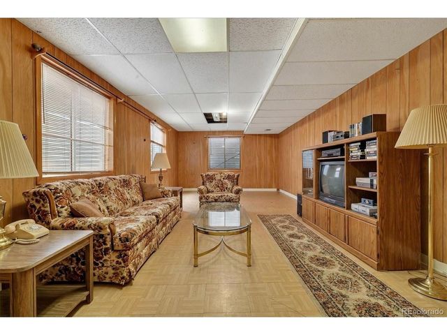 125 N Holcomb St, Castle Rock, CO 80104