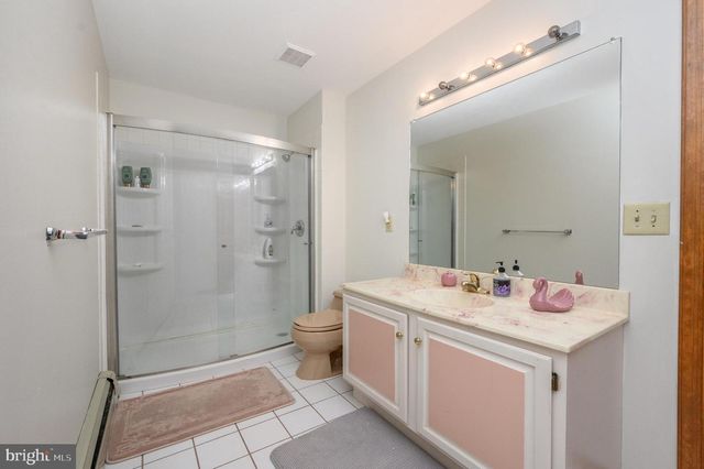 4 DRINKING BROOK RD, Monmouth Junction, NJ 08852