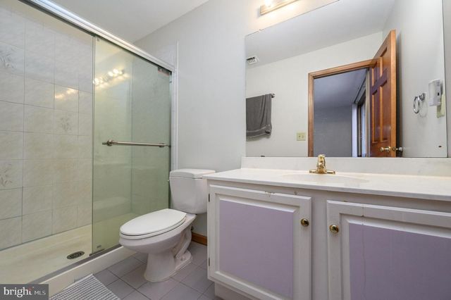 4 DRINKING BROOK RD, Monmouth Junction, NJ 08852