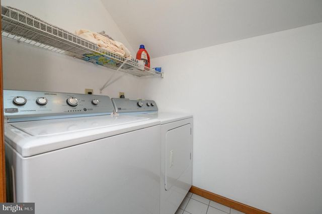 4 DRINKING BROOK RD, Monmouth Junction, NJ 08852