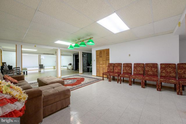 4 DRINKING BROOK RD, Monmouth Junction, NJ 08852