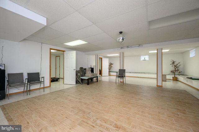 4 DRINKING BROOK RD, Monmouth Junction, NJ 08852